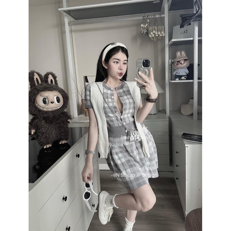 Set áo len kẻ chân váy hàng qcl1