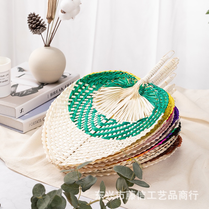 Quạt lá hình tim, quạt tay