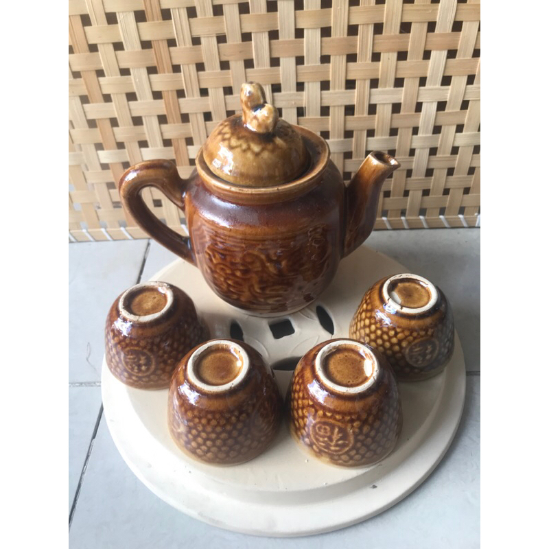 Bộ bình trà xưa (4 tách da quy +ấm trà 500ml) Không kèm dĩa