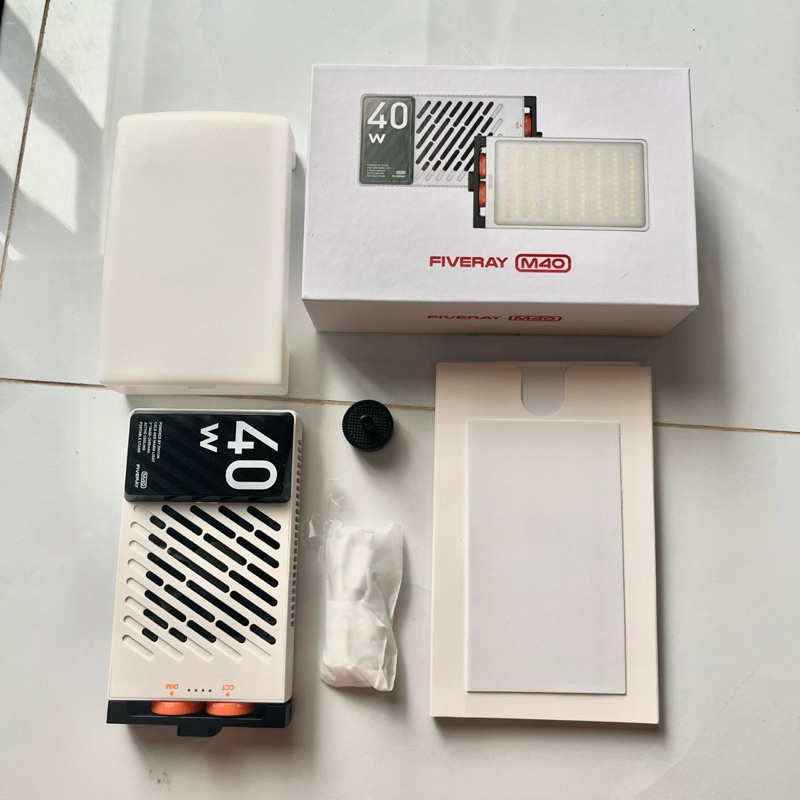 [Pass] Đèn Zhiyun Fiveray M40 40W (98%)