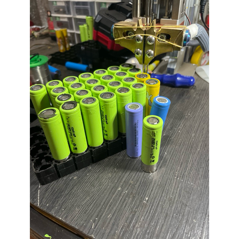 Cell pin lion 18650 cũ tháo pin máy khoan điện áp 3,7-4,2v dùng thay thế pin