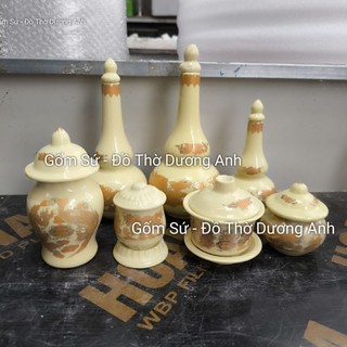 Nậm thờ màu vàng ngà