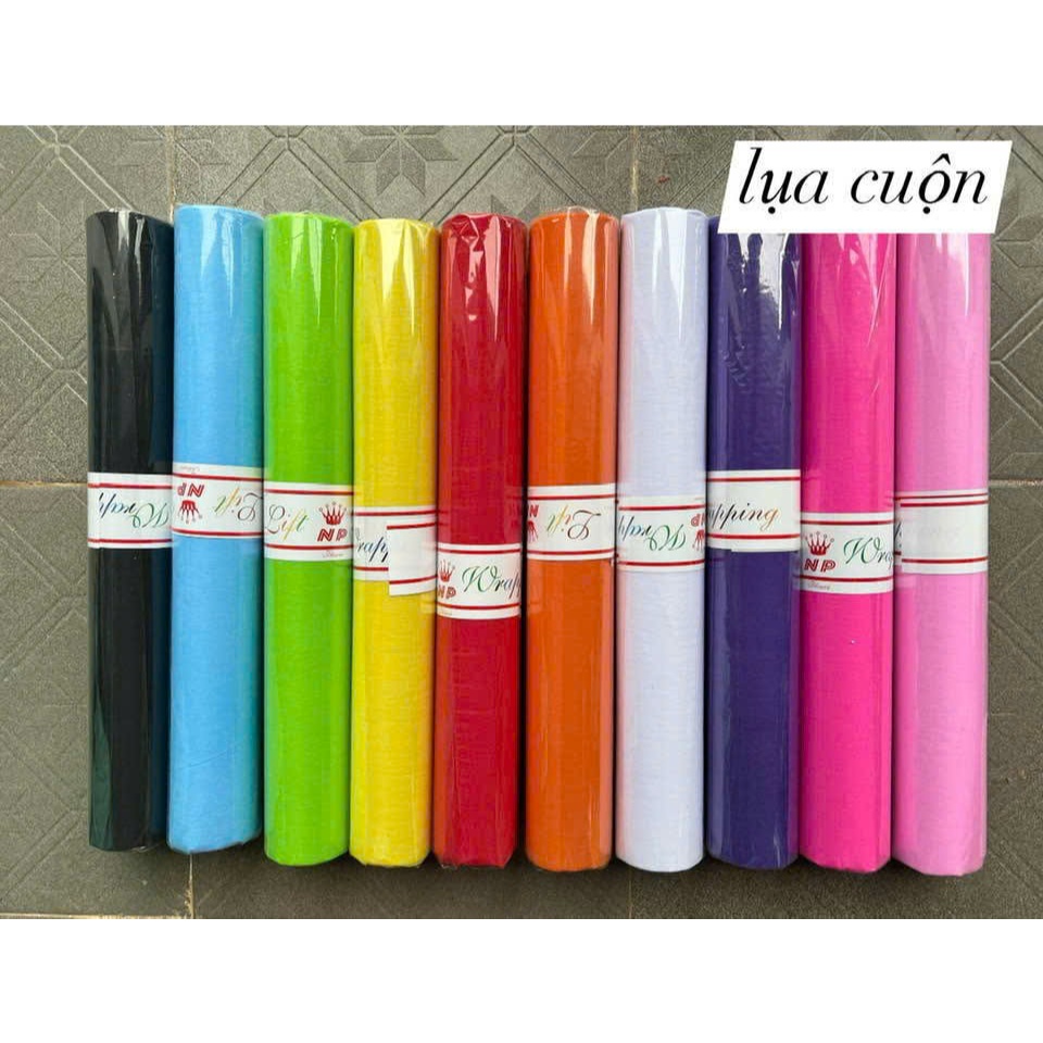 Lụa cuộn gói hoa