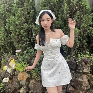 Váy hoa nhí trễ vai hở lưng (có chít eo)