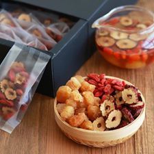TÁO ĐỎ TÂN CƯƠNG LOẠI 1 (500GR)