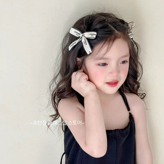 Cột kẹp tóc nơ ruybang chữ cho bé và bạn gái