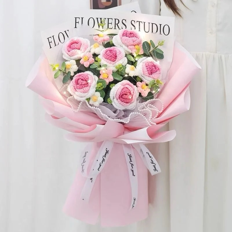 BÓ BÔNG HOA HỒNG LEN MIX ĐỦ MÀU TẶNG THIỆP,CHỮ QUÀ TẶNG Ý NGHĨA