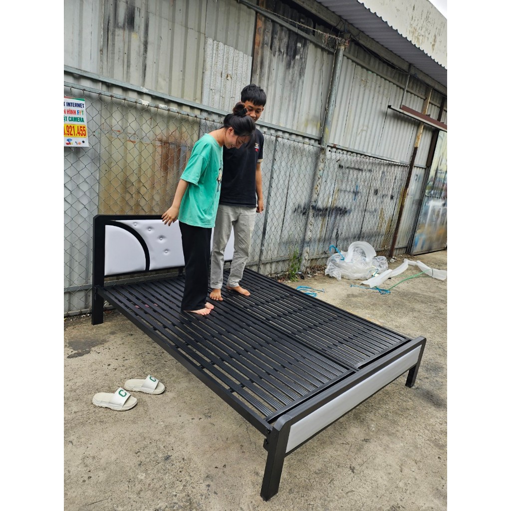 Giường sắt 1m8x2m giường sắt hộp cao cấp 4x8- Bh 2 năm giao hàng lắp ráp tận nơi