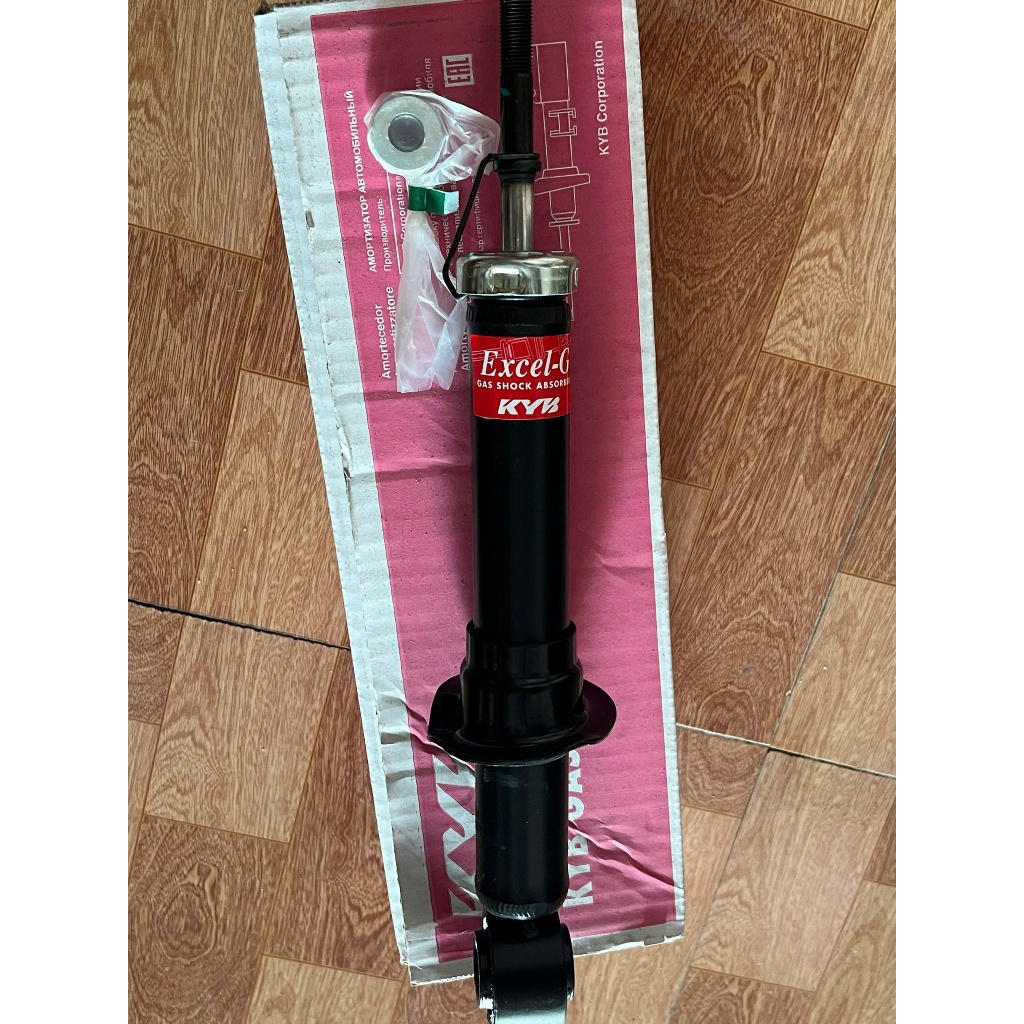 giảm xóc sau Altis 02 -07 ( kyb )