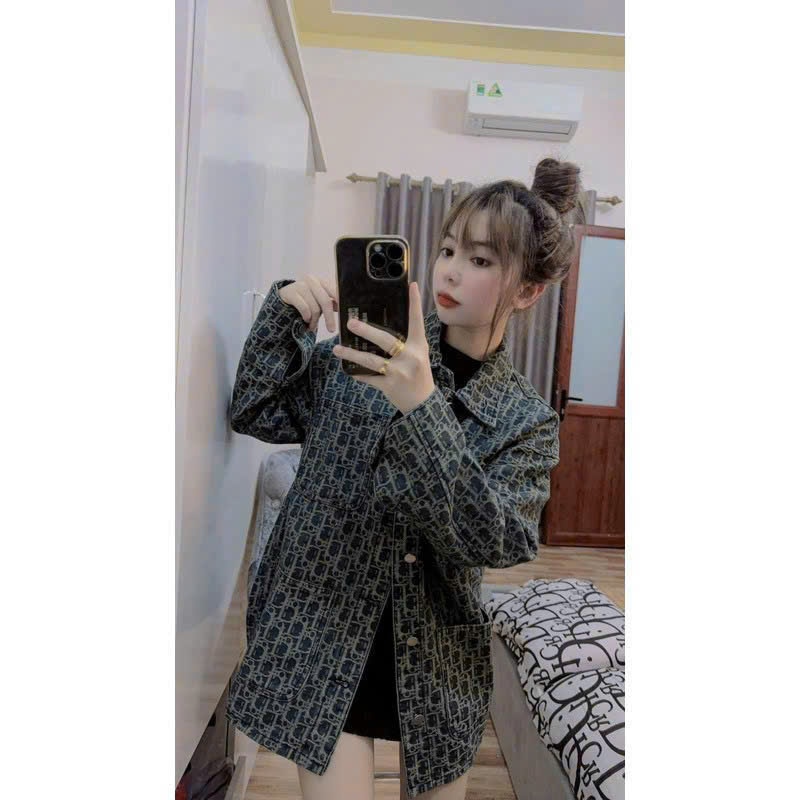 Áo khoác demin in hoạ tiết, Áo sơ mi bò nữ dập vân tràn thân dáng rộng phong cách Hàn