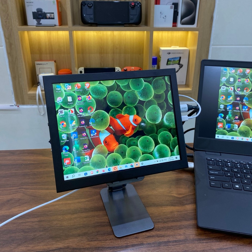 Màn hình di động 9.7 inch 2K 100%sRGB có cảm ứng - Đủ cổng nhận hình | BigBuy360 - bigbuy360.vn