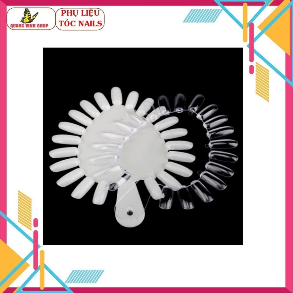 Vỉ móng giả tập sơn móng, vẽ nail, làm bảng màu nail hình trái tim (5k/miếng)