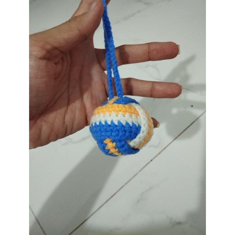 Móc khóa quả bóng chuyền và bóng đá bằng len giá rẻ