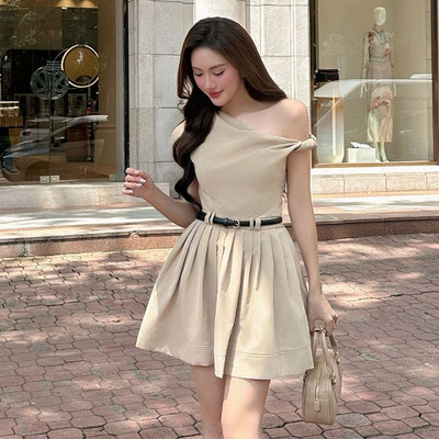 Váy Thiết Kế Salestia JOVEN Lệch Vai Sang Chảnh Vặn 1 Bên Vai Váy Xếp Ly Dự Tiệc ( CÓ KÈM BELT )