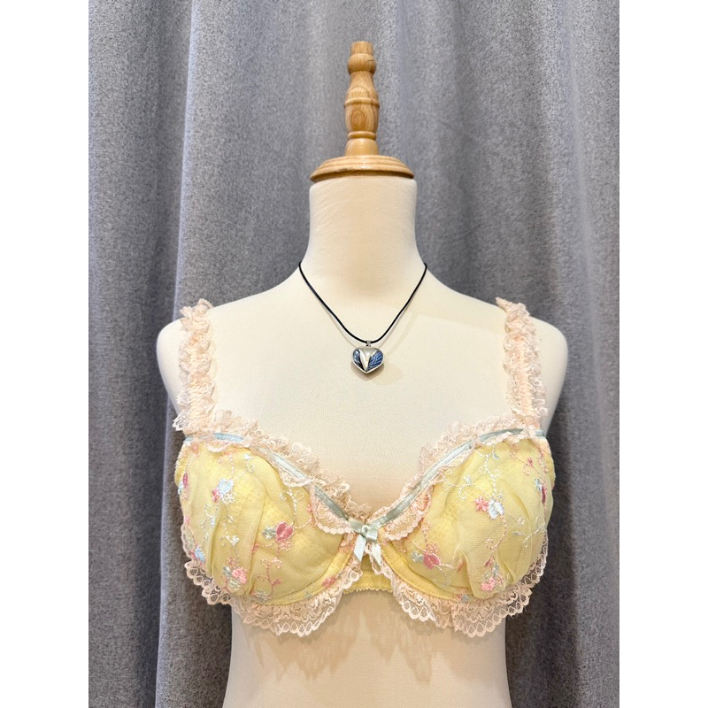 Áo ngực ren vintage 2hanh nhật hịu trumph nha