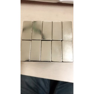 Com bo ( 20 viên nam châm 30x15x3mm)