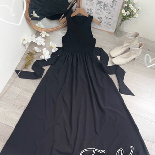 Đầm Maxi Đen Len Tăm Nơ Lưng - D11023