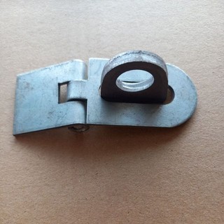 Khóa tai lặt cổng cửa sắt