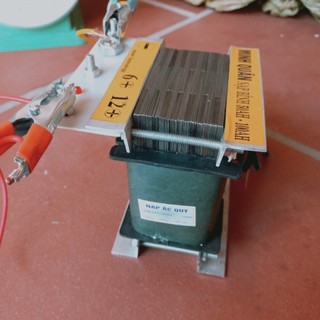 Sạc ắc quy 12v