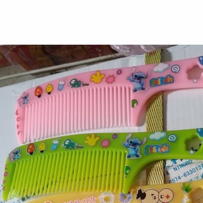 LƯỢC NHỰA  DÙNG ĐỂ CHẢI TÓC