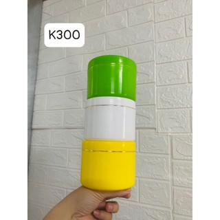 Hủ đựng kem k300 có kèm nắp lót.