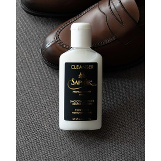 Làm sạch túi da hàng hiệu Saphir Cleanser