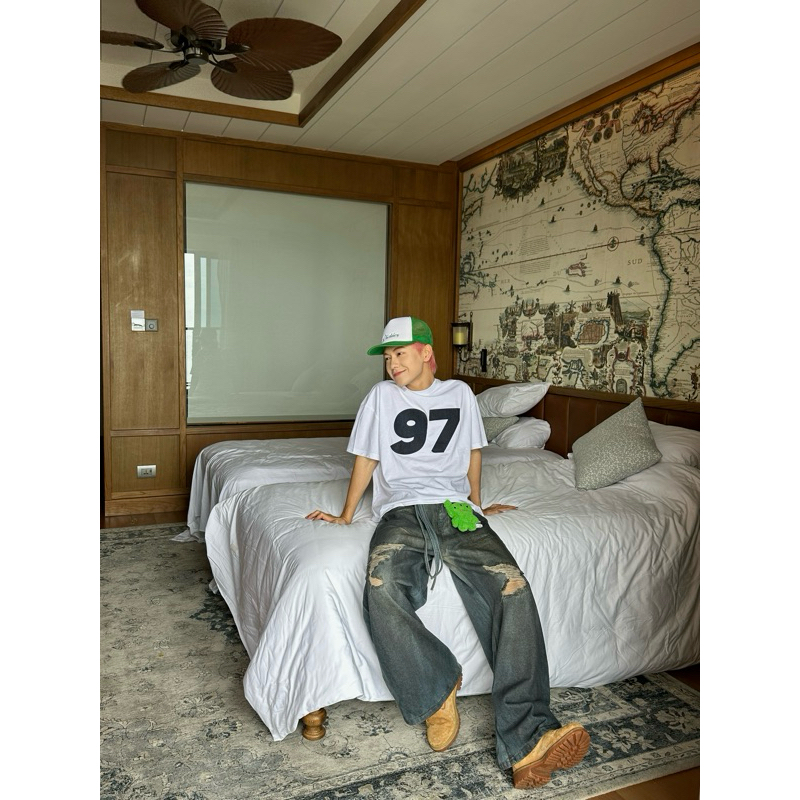 RIPPED WIDE LEG JEANS - Quần jeans rách ống rộng Whose Studio - Kèm dây quần | BigBuy360 - bigbuy360.vn