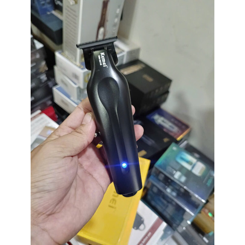 Chấn viền kemei 2210 lưỡi mài chuốt bén ngọt