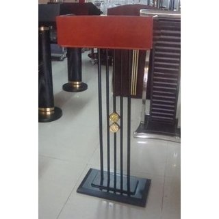 Bục phát biểu đỏ kiểu Mỹ thép phun sơn sử dụng tại trường học
