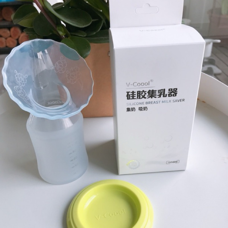 Cốc hứng sữa vcool