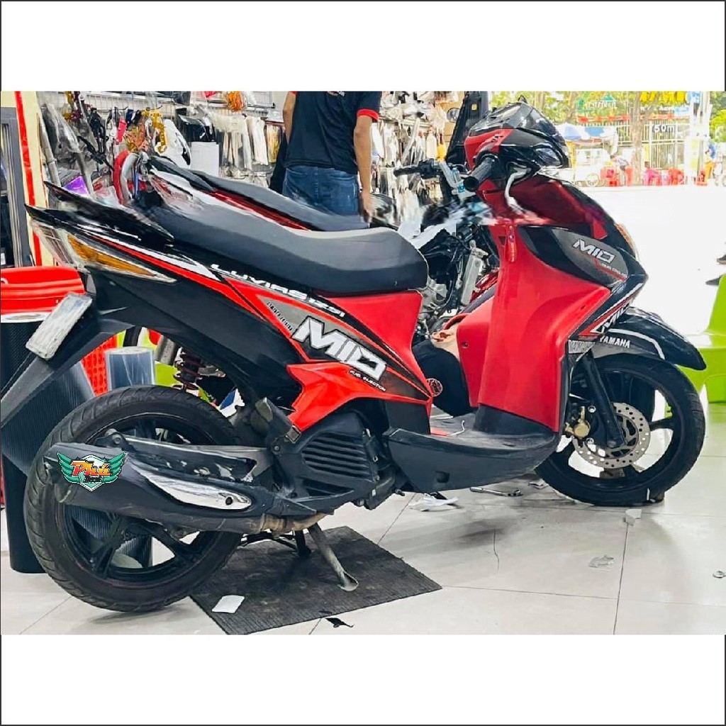 Tem Rời Luvias đỏ đen (F)