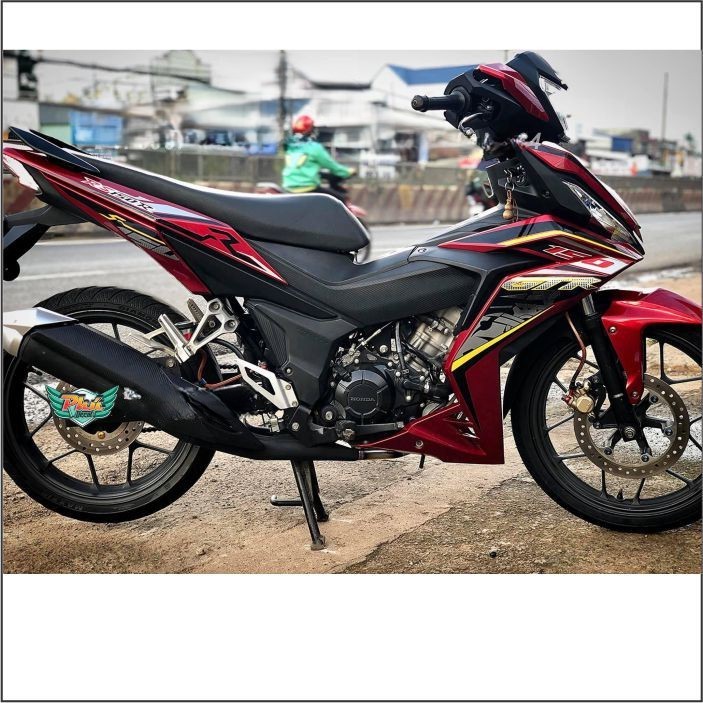 Tem Winner Đỏ đen mẫu mới 2020 (V)