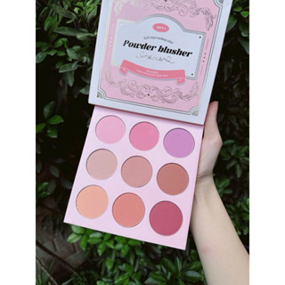 Bảng má  hồng Mona Mist Holding Blush Palette 9 ô, mẫu mới của bảng Moonslice đình đám thời gian qua.