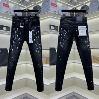 Quần Jean Bò Nam Purple Skinny Đen Mài Rách Nhẹ Vẽ Sơn Trắng Dọc 2 BênĐùi 4Khuy Khắc Chữ, Mác Lụa