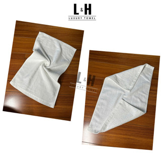 Khăn mặt khách sạn trắng 30 * 50 cm