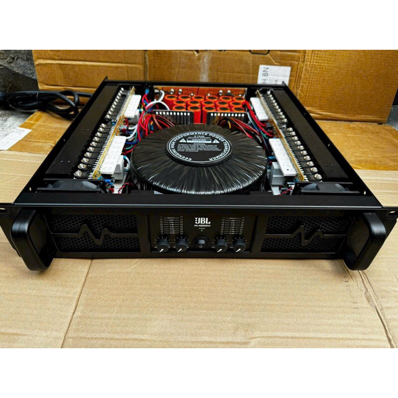 Cục đẩy công suất lớn Jbl 80sò