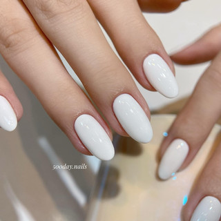 Sơn Đen Trắng Gulauri