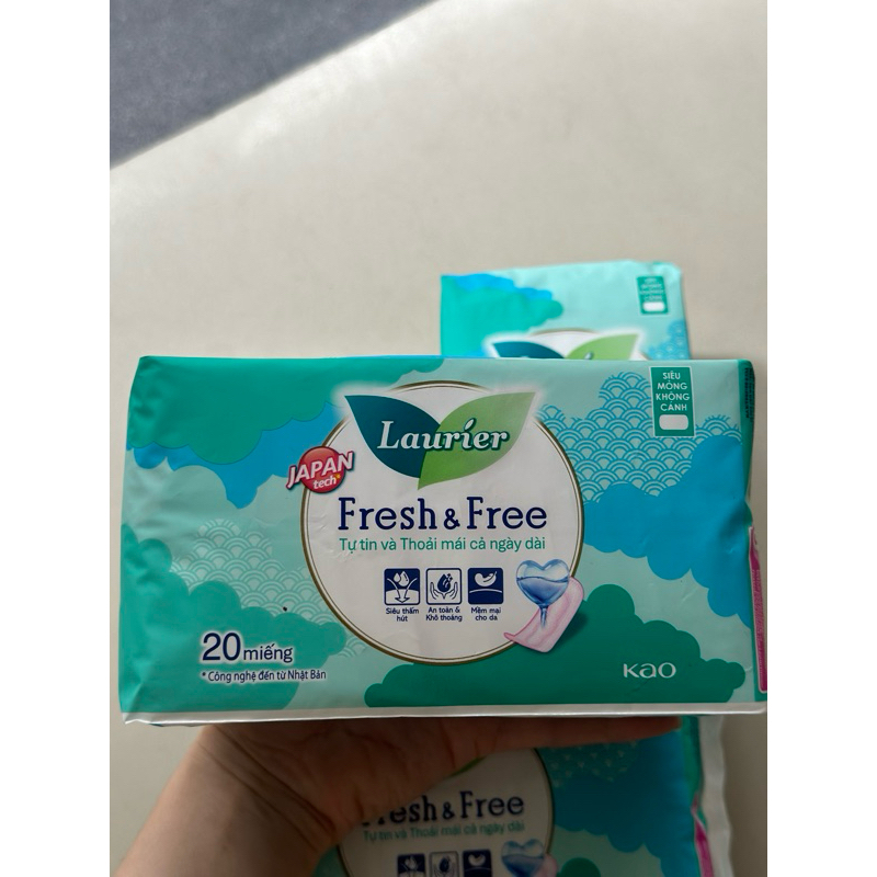 Băng vệ sinh Laurier smkc-smc-dày cánh 20 miếng