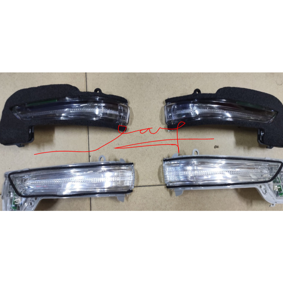 Đèn Xinhan gương chiếu hậu Toyota Innova (2016-2022), Fortuner (2016-2022), Hilux (2016-2022)