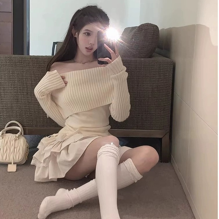 Set váy nữ - Áo len trễ vai mix với chân váy nhiều tầng thắt nơ ngang vai phong cách bánh bèo dễ thương Gin62 G145 | BigBuy360 - bigbuy360.vn