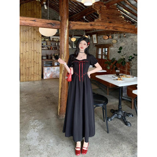 Đầm Đen Dây Nơ Thắt Màu Đỏ Dáng Midi Xoè Cho Bạn Gái Thanh Lịch