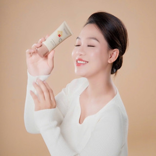  Kem Chống nắng Hắc Sâm HANA ARA 