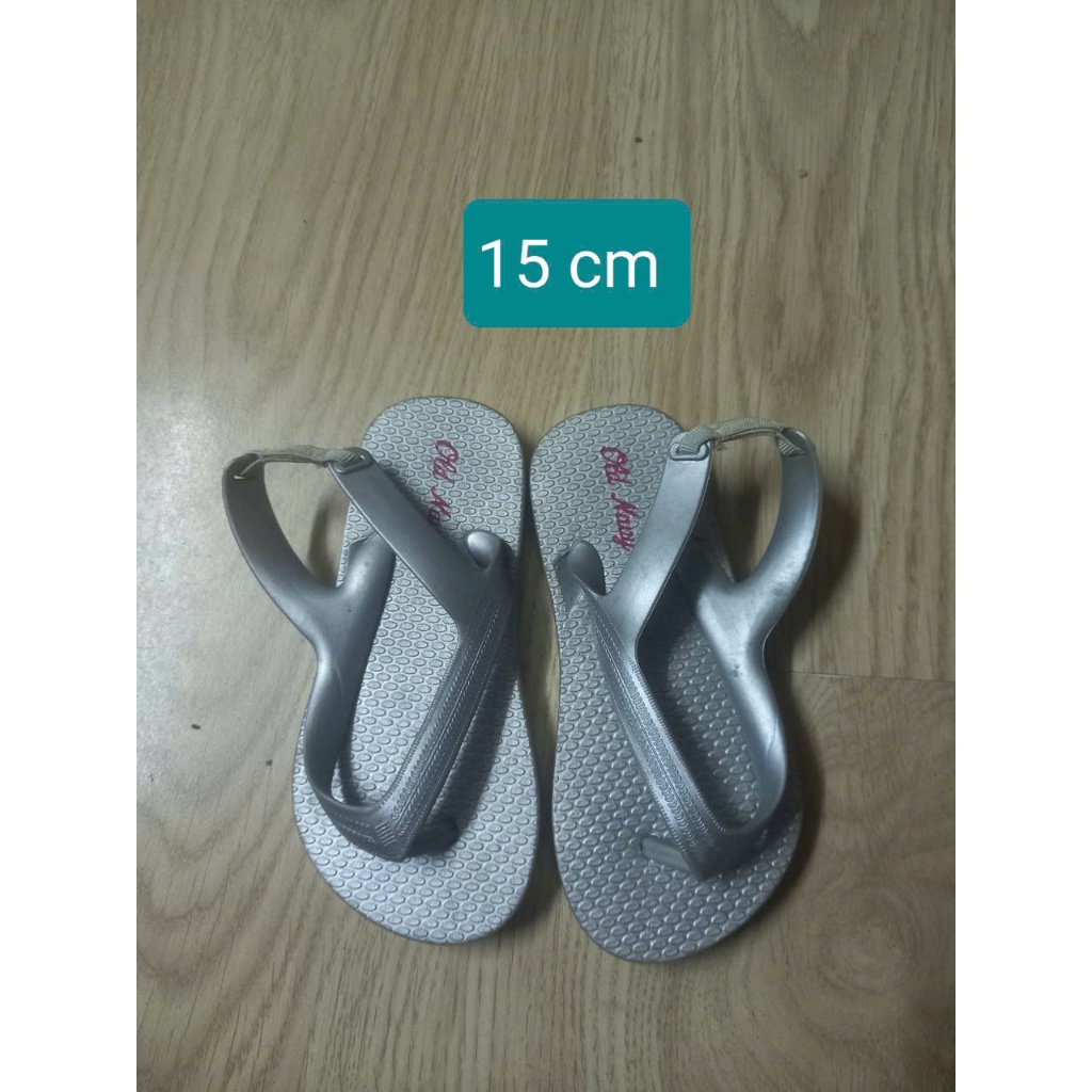 giày nhựa xám 15 cm MS20