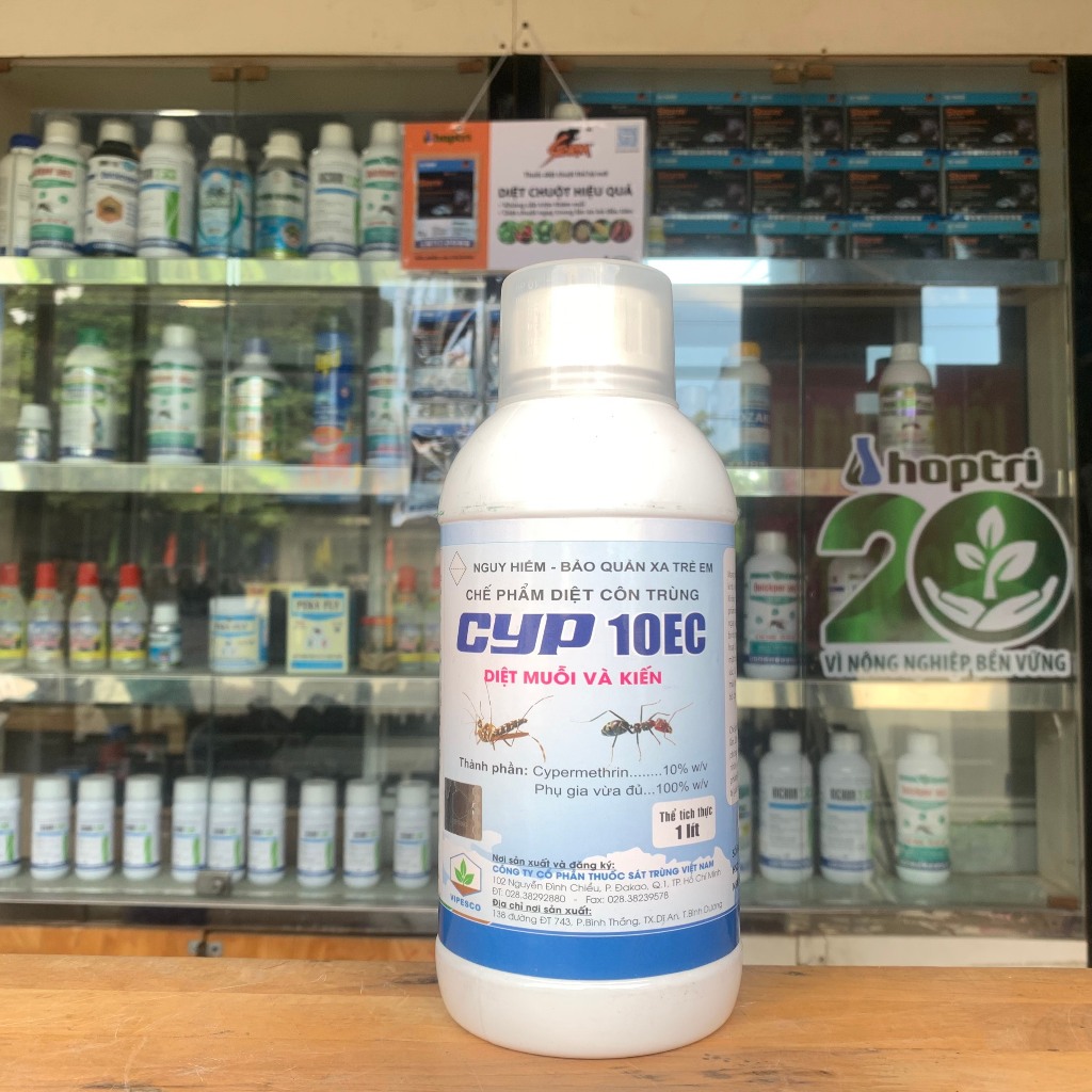 Combo 2 chai thuốc diệt muỗi, kiến, gián Cyp 10EC (chai 1lít)