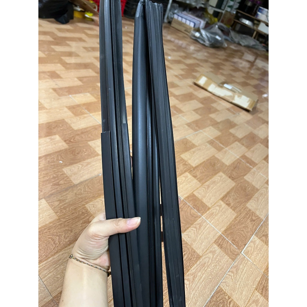 gioăng lên xuống Kính Vios 02 -13 ( Oem)