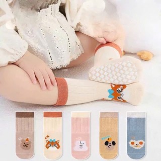 Set 5 Đôi Tất Sơ sinh cotton Chông Trơn Trượt họa tiết Gấu cho bé ss40