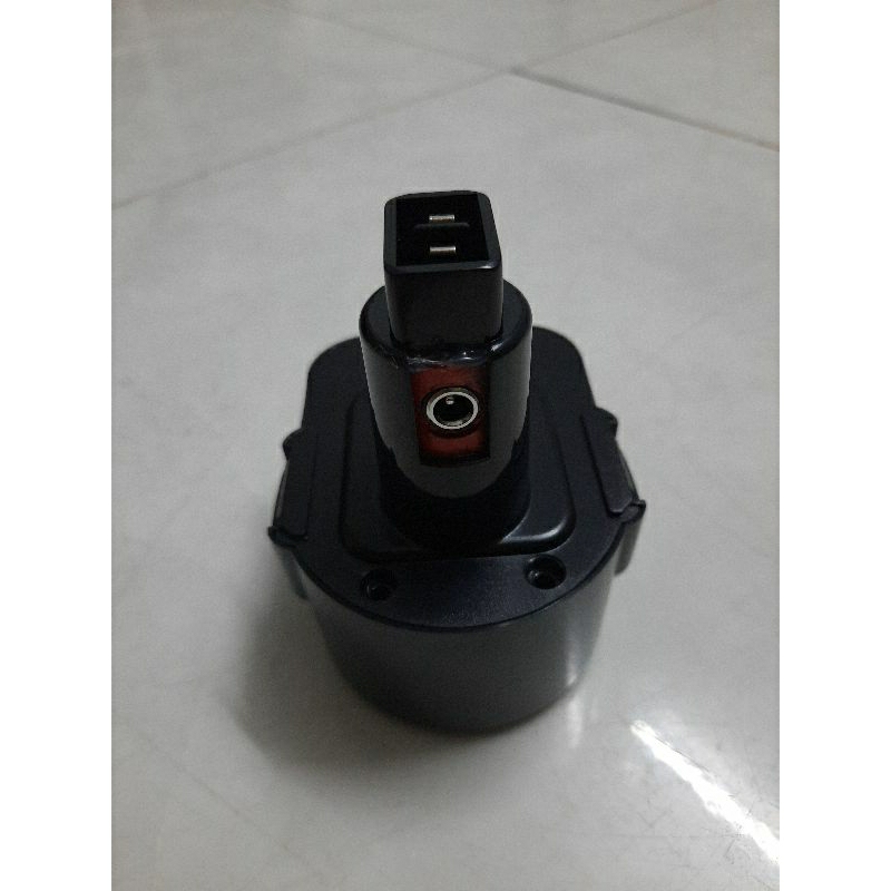 vỏ pin black decker và dewalt 12V đã chạy dây điện hoặc đóng sẵn bin