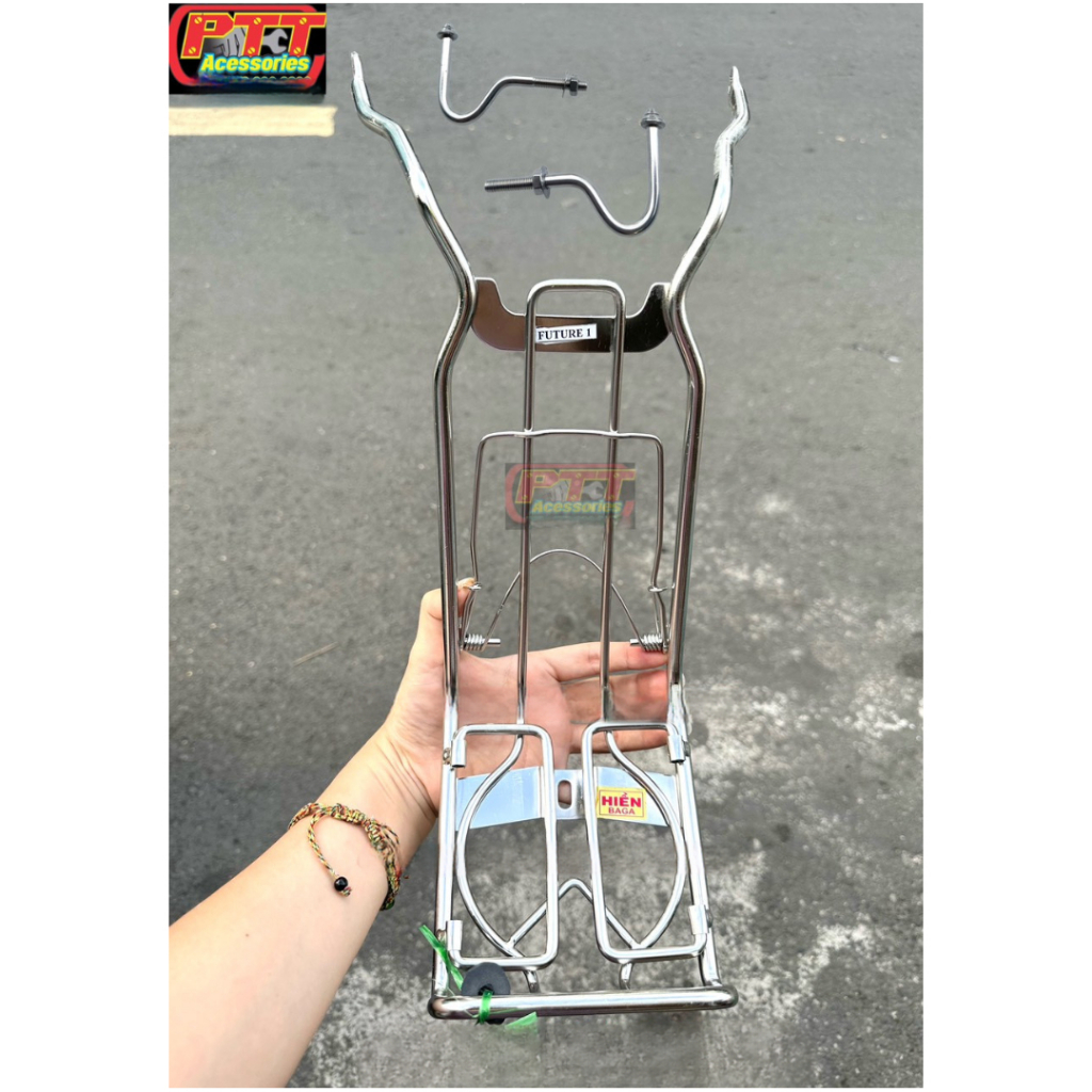 BAGA GIỮA  XE FUTURE 1 ( ĐỜI ĐẦU ) INOX 10LY