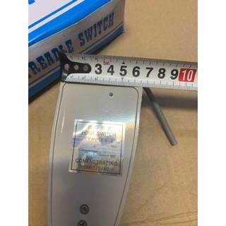 công tắc bàn đạp chân FS2 220v -10A