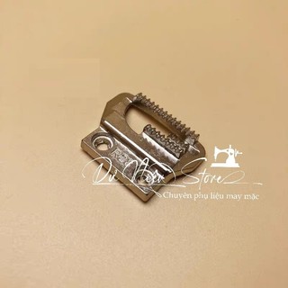 Bàn lừa (răng cưa) máy may gia đình cổ điển (máy may con bướm).